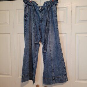 Tie belt wide leg high rise jean Size 14W Short